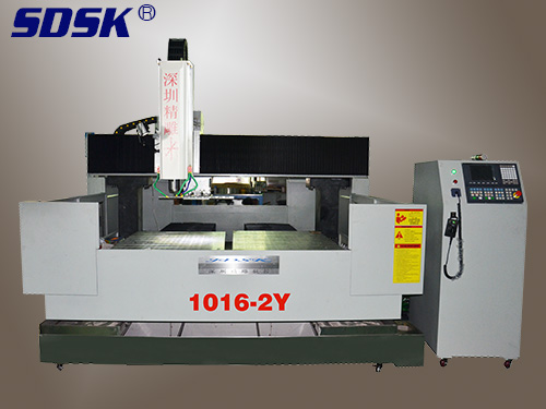 Double worktable precision carving machine - processing of aluminum product panels for various house