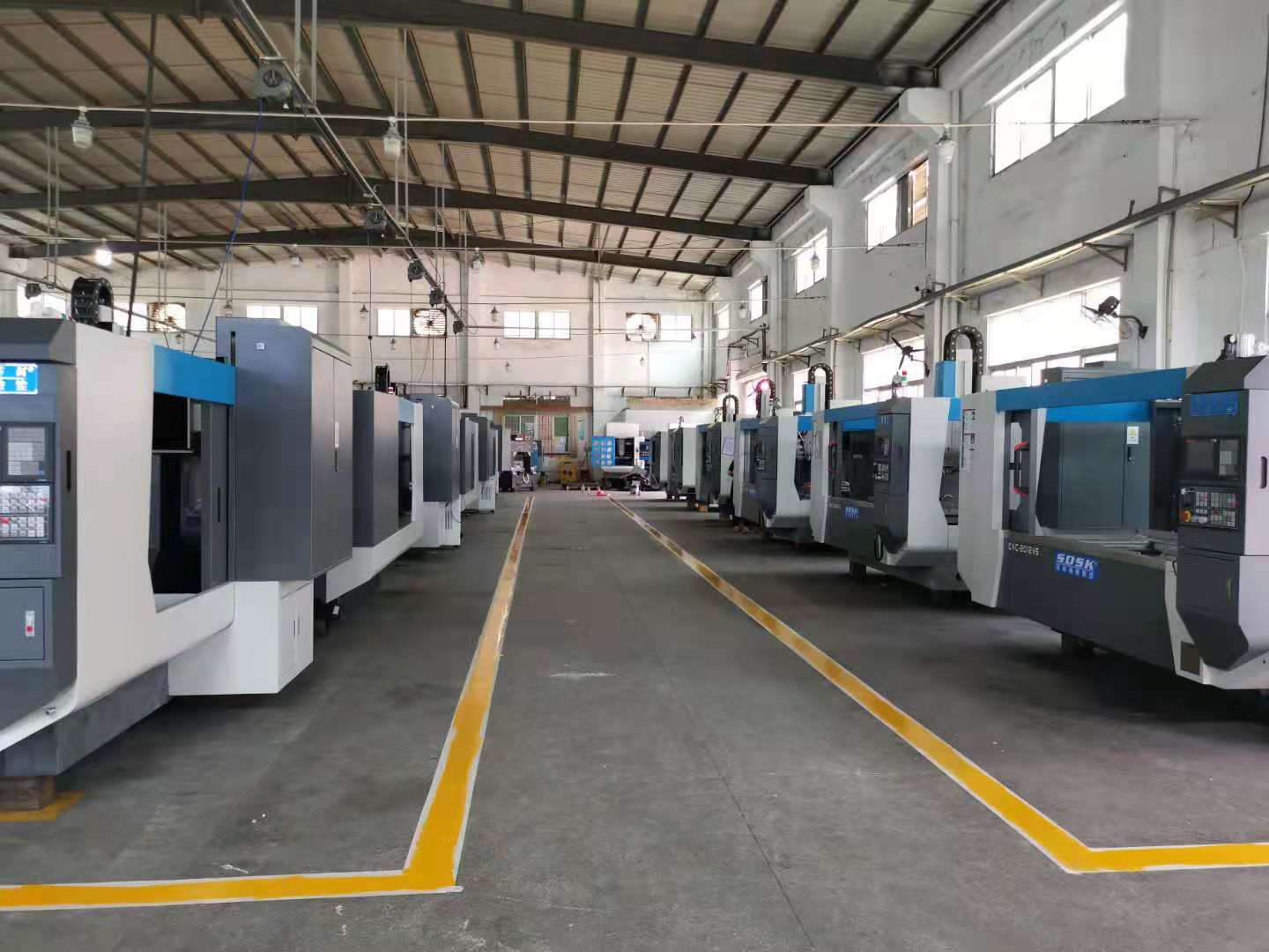 The functions of several commonly used machining centers in deep carving CNC